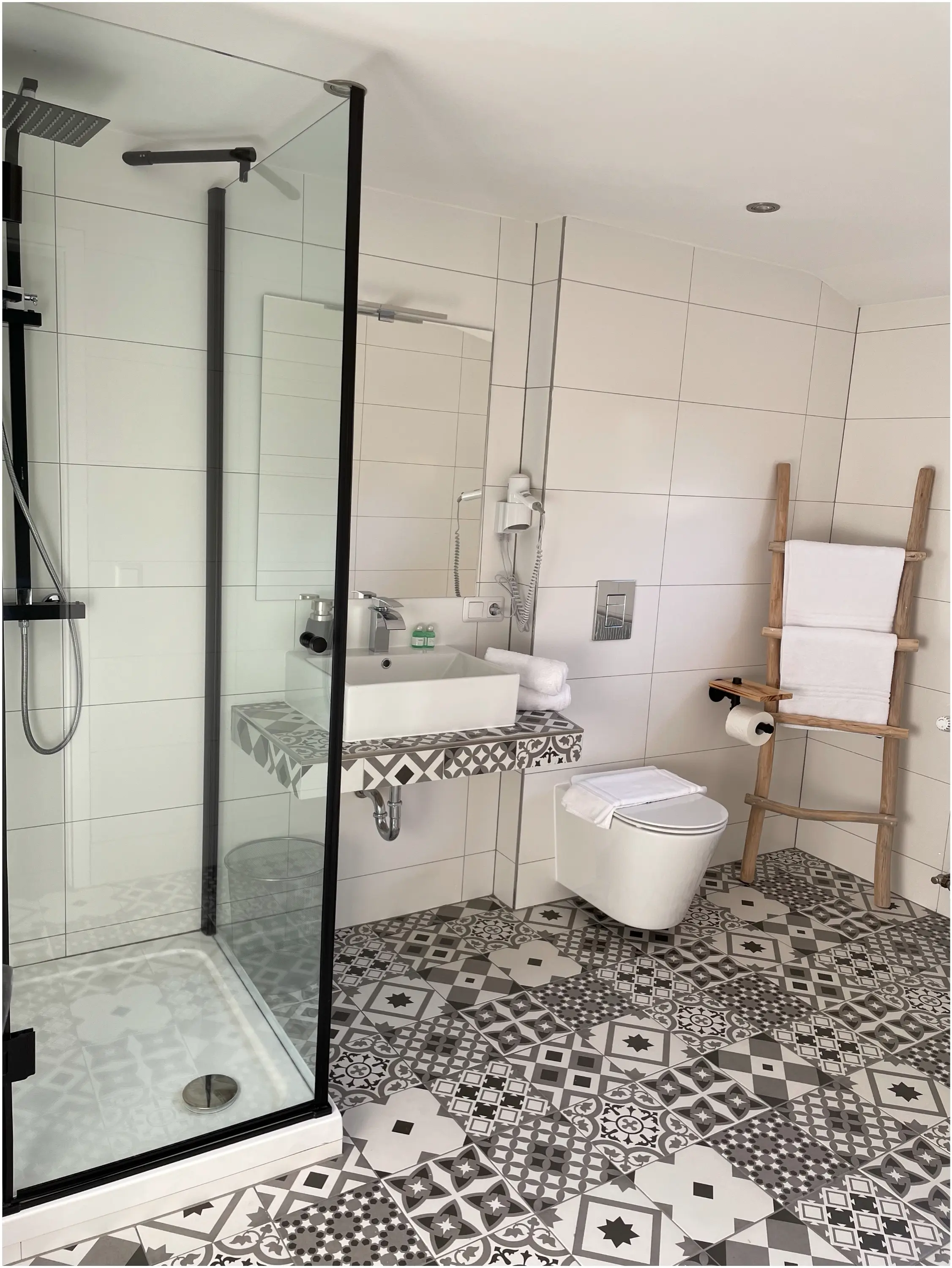 App 21 mit Bergblick — Foto 15
